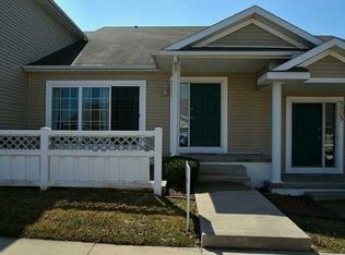 9805 Veridian St, Johnston, IA 50131
