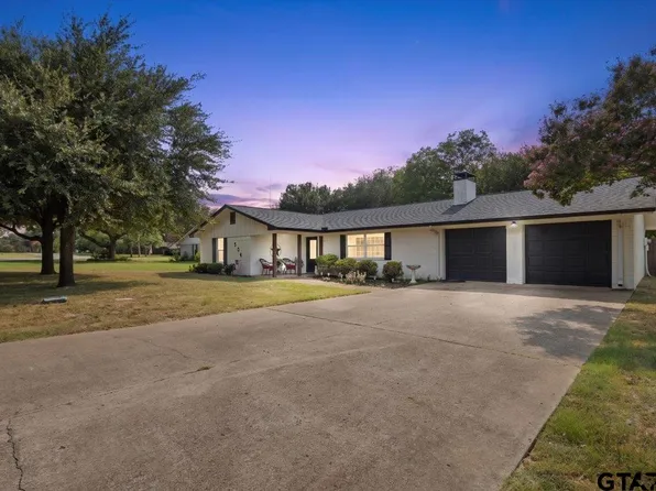 304 Hideaway Ln, Lindale, TX 75771