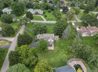 225 Woodberry Dr, Bloomfield Hills, MI