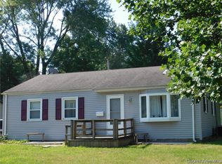 6 Claire Dr, Springfield, IL 62702