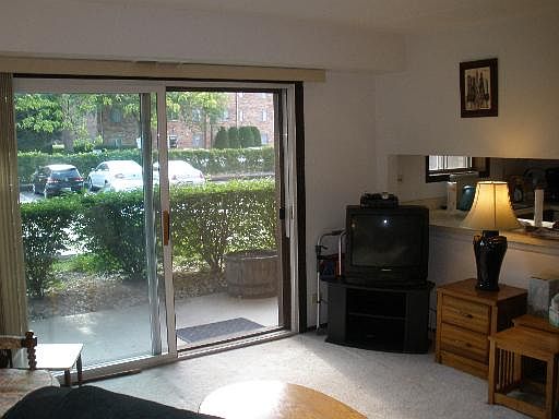 3rd image of 14003 James Dr APT 713