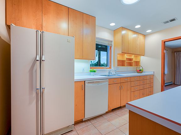 4th image of 2215 Calle Cacique