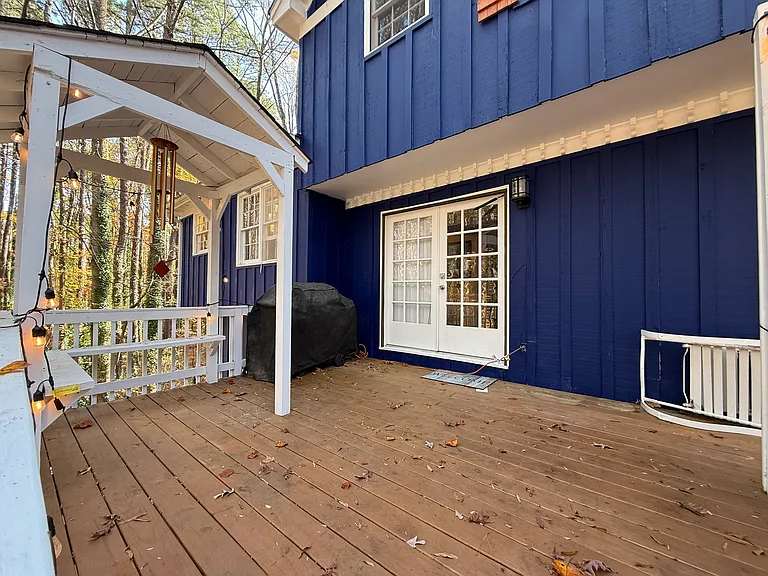 505 Westbrook Dr — Photo 36
