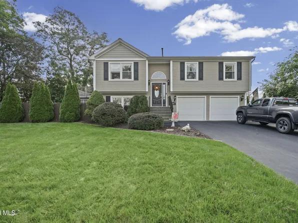 145 Shirley Drive, Schenectady, NY 12304
