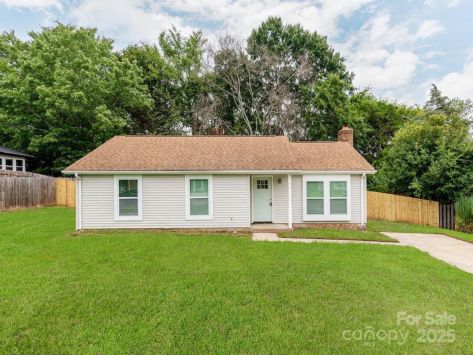 1st image of 712 Vista Grande Cres