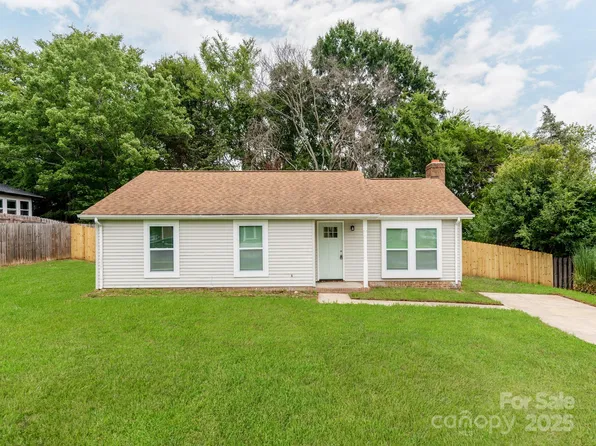 712 Vista Grande Cres, Charlotte, NC 28226
