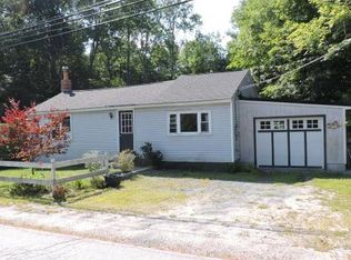 13 Reservoir Dr, Weare, NH 03281