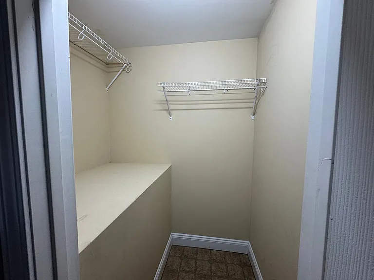 422 State St #4 — Photo 11