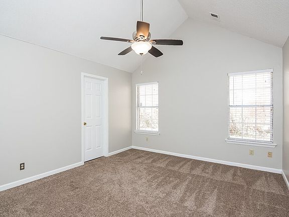 4th image of 9279 Morning Park Dr