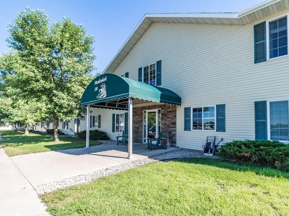 Meadowlark Apartments, 200 Country Club Rd SW, Melrose, MN 56352
