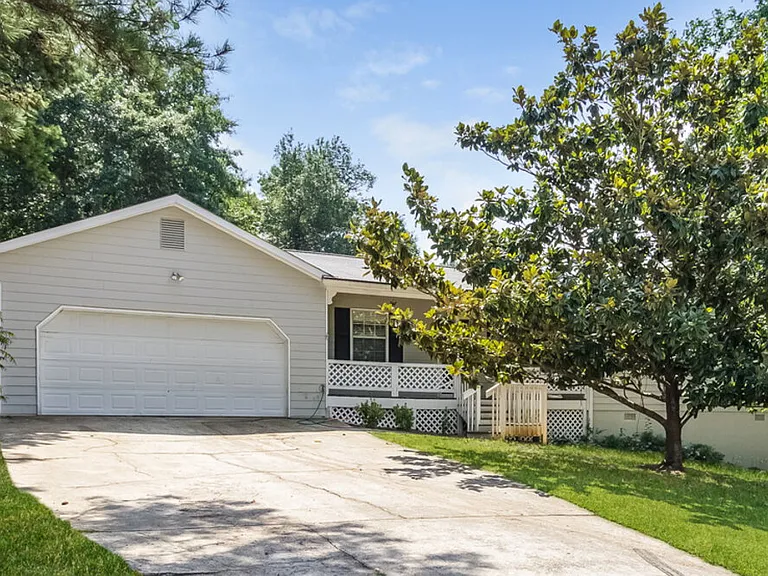 1610 Summit Rdg — Photo 1