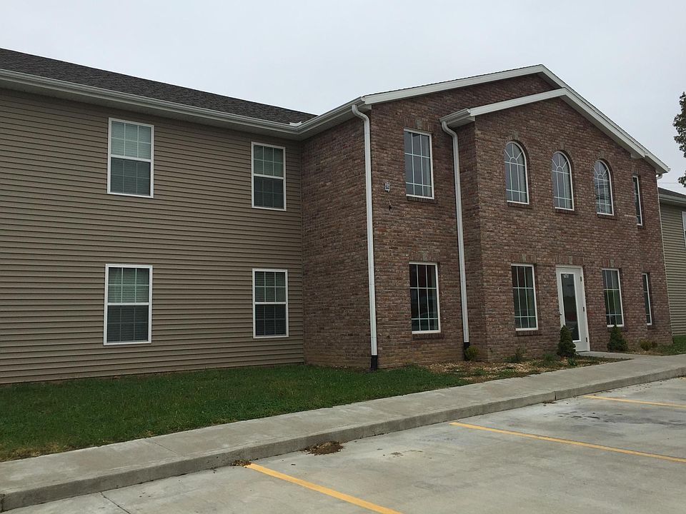1st image of 765 State Highway Z APT 2