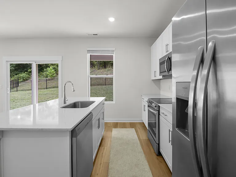 1055 Ross Farms Blvd — Photo 8