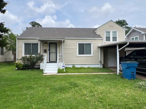 207 W Rickenbacker Dr