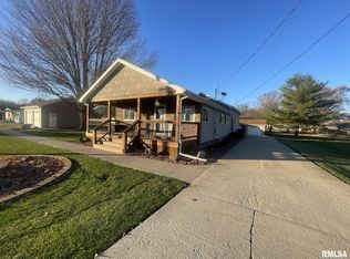 1514 E 7th St, Kewanee, IL 61443