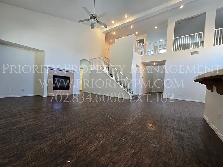 10001 Central Valley Ave — Photo 6