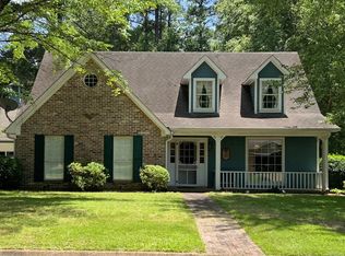 1095 Pinecrest Dr, Camden, AR 71701