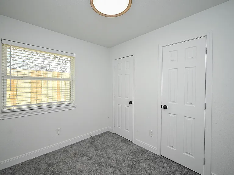 4710 Hershe St — Photo 40
