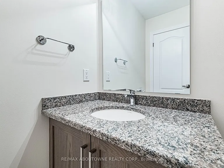 81 Pettitt Dr — Photo 41
