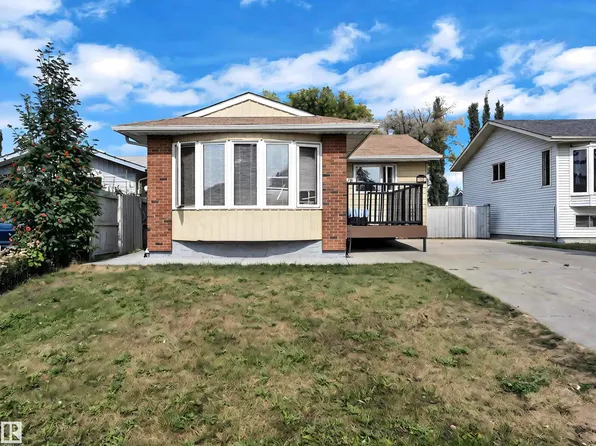 3520 19th Ave NW, Edmonton, AB T6L 2Z9