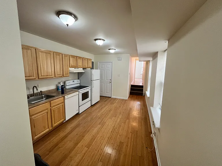 1846 W Master St #2 — Photo 9