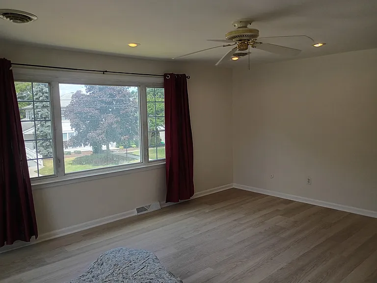 317 Frances Ave — Photo 14