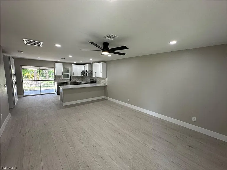 17396 E Carnegie Cir — Photo 5
