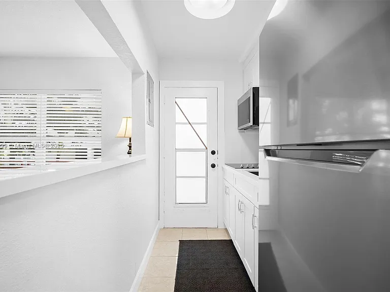 9241 Collins Ave #11 — Photo 9