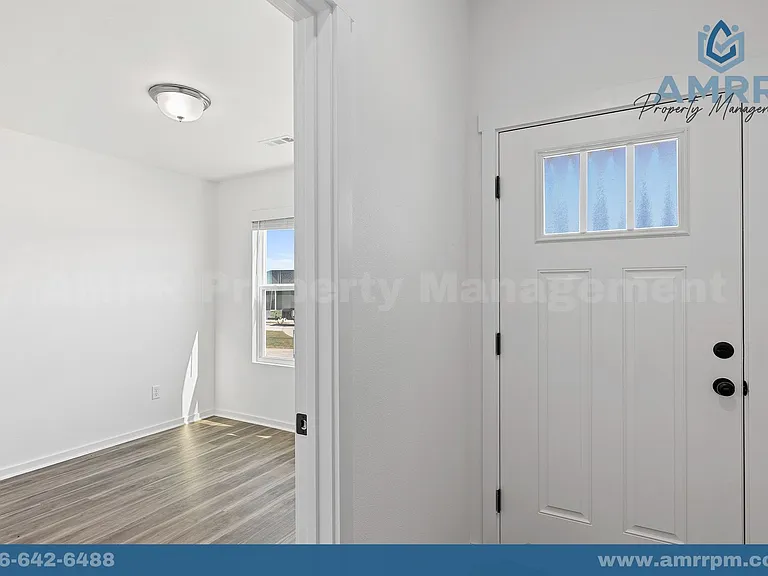 313 Foliage St — Photo 18