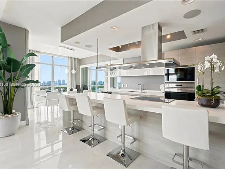 17301 Biscayne Blvd #CU-2010 — Photo 6