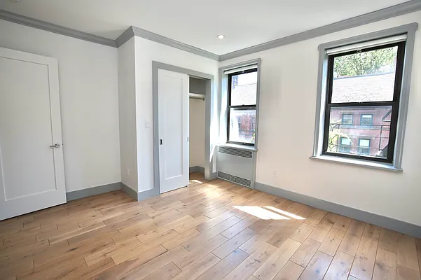 Rented by Vertical Real Estate LLC | media 3