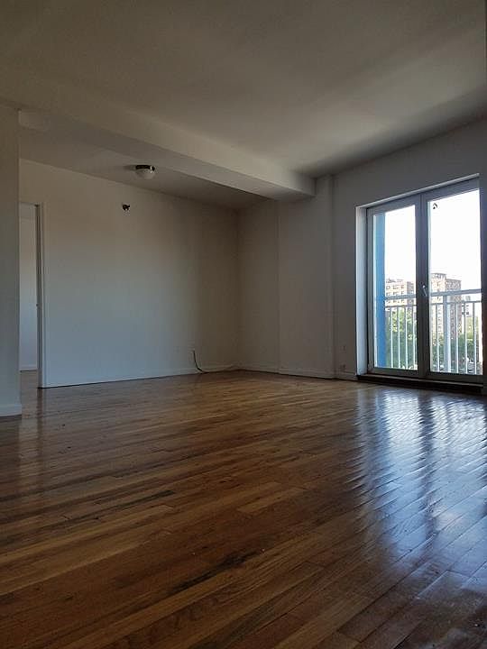 2nd image of 10124 Queens Blvd APT 4A