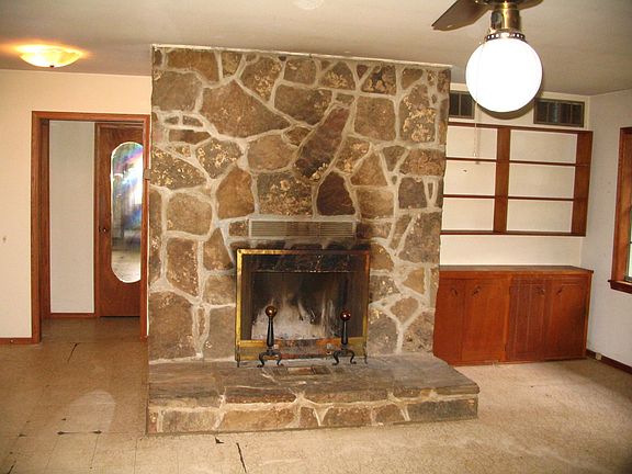 Fireplace, no damage just lots of use!