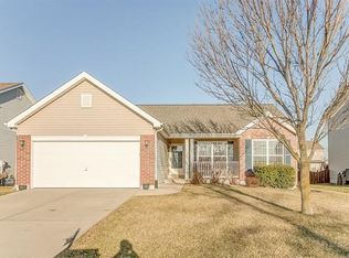 2432 Plum Grove Dr, Belleville, IL 62221