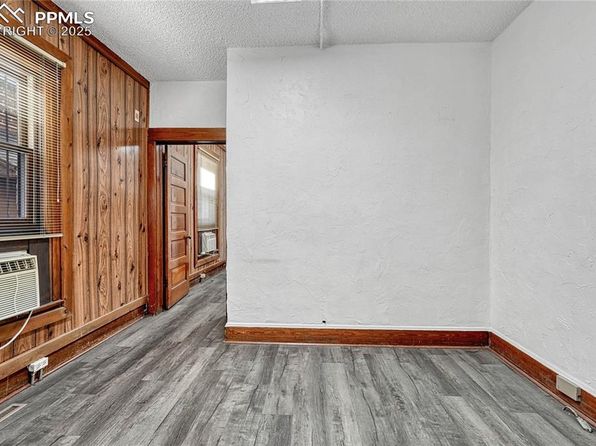 denver-colorado-444454095 picture