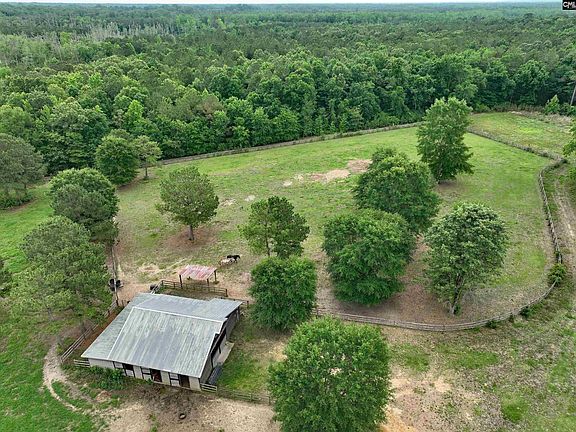 4th image of 1141 Crosshill Rd