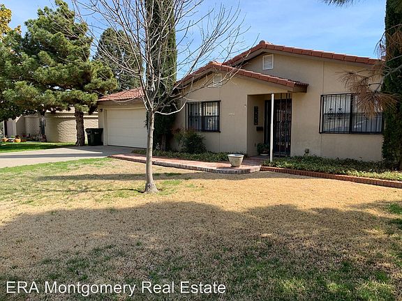 3rd image of 1609 Mountain Shadow Dr