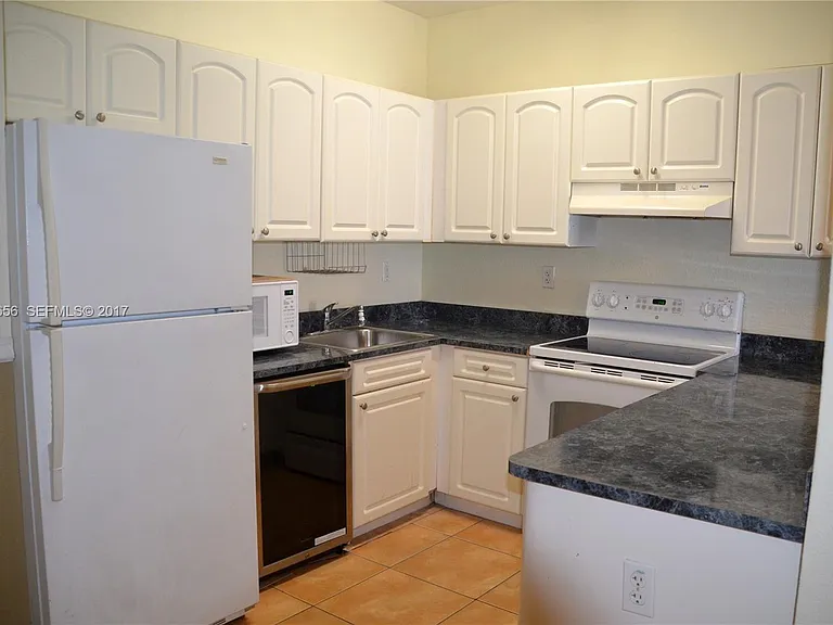 2734 Bird Ave #102 — Photo 7