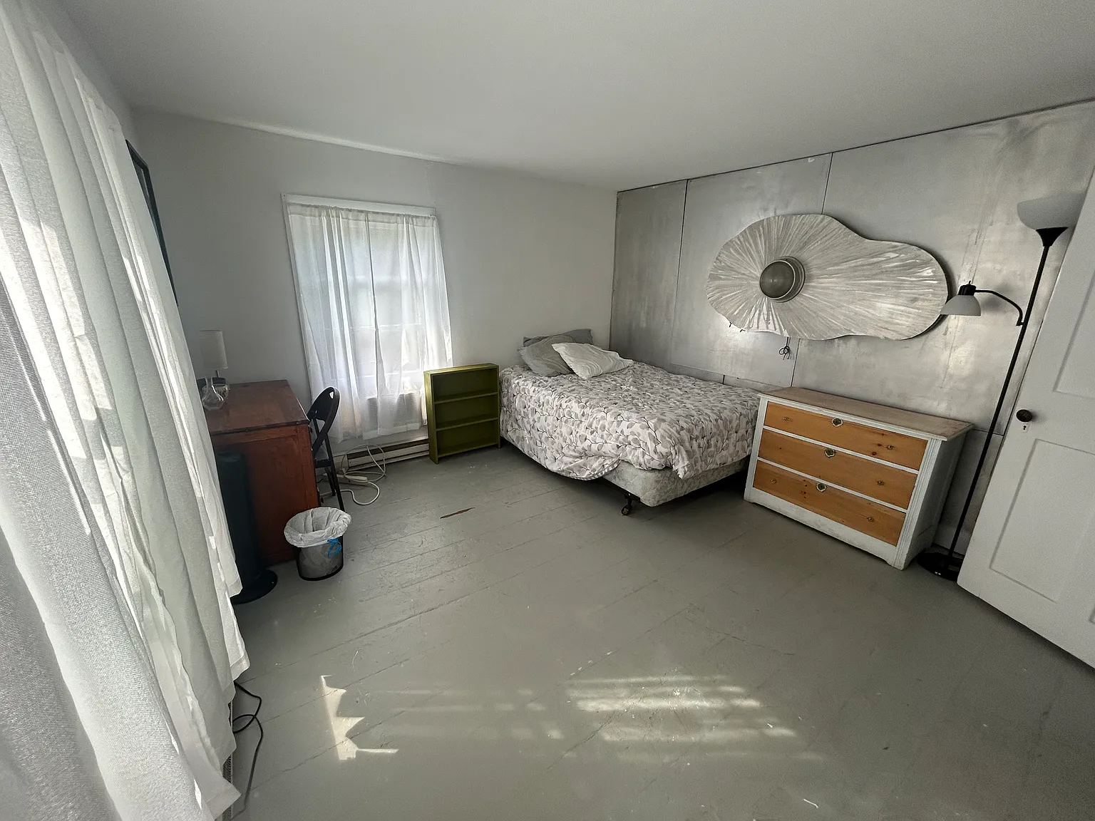 4 bed, 2000 sqft, $600 — Photo 2