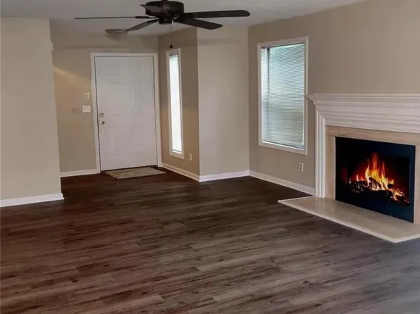 979 Stewarts Creek Dr APT 1, Fayetteville, NC 28314