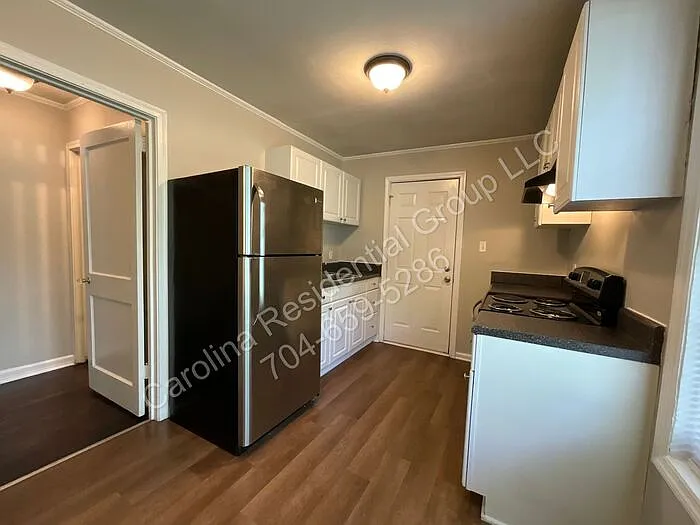 6013 Carver Blvd #B — Photo 11