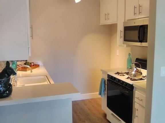 Kitchen - New Microwave