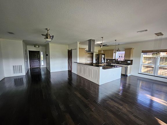 5th image of 146 Bayou Bend Dr