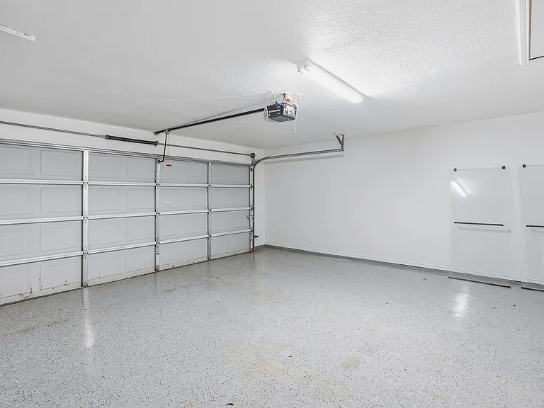 306 Dove Creek Trl — Photo 25