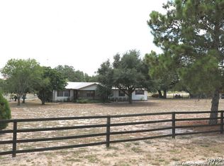 191 Ranch Country Dr, La Vernia, TX 78121