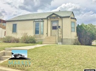 121 E Maple St, Rawlins, WY 82301