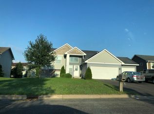 8563 Tessman Farm Rd N, Brooklyn Park, MN 55445