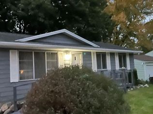 4450 Cherrytree Ln, Flint, MI 48507