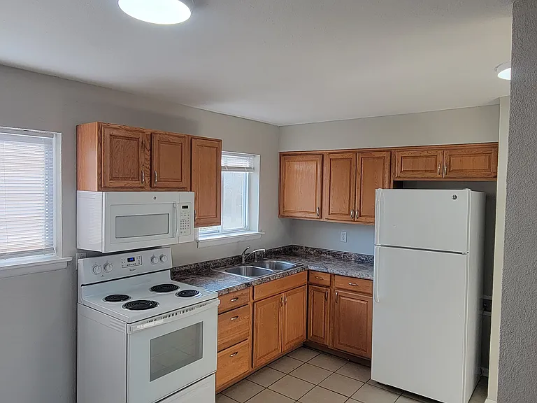 2304 Fairmont Ave #1 — Photo 1