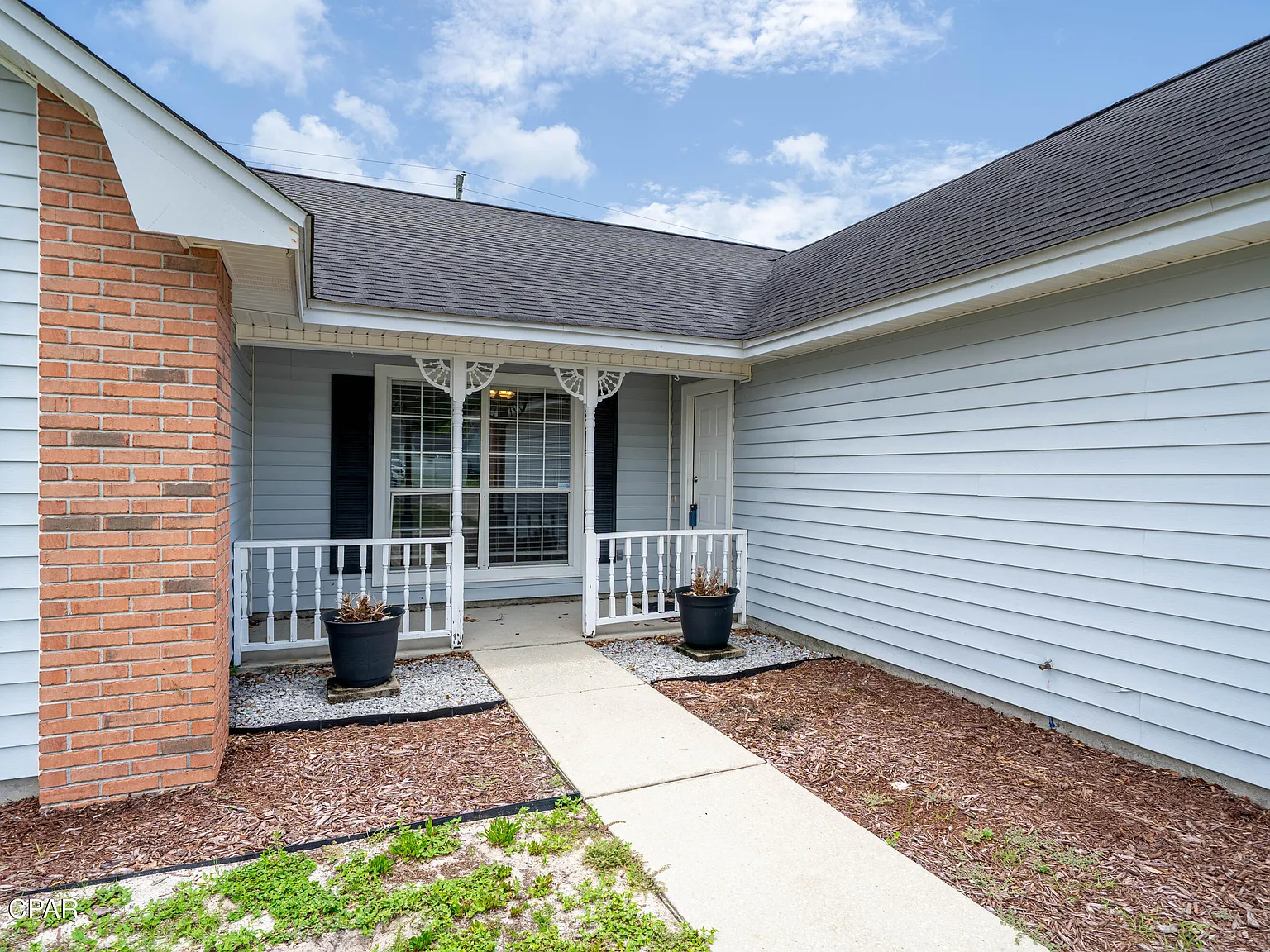 3 bed, 1374 sqft, $2,300 — Photo 3